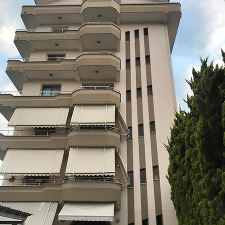 Guest House Il Palazzo ドゥラス エクステリア 写真