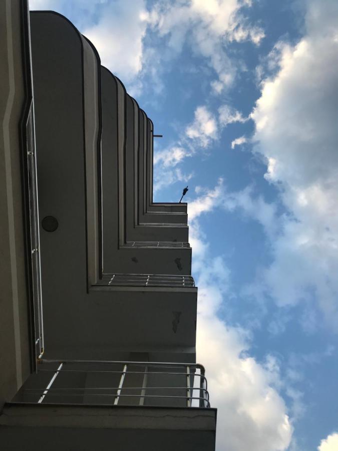 Guest House Il Palazzo ドゥラス エクステリア 写真