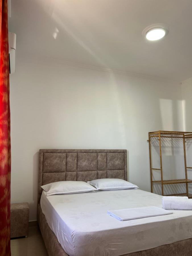 Guest House Il Palazzo ドゥラス エクステリア 写真