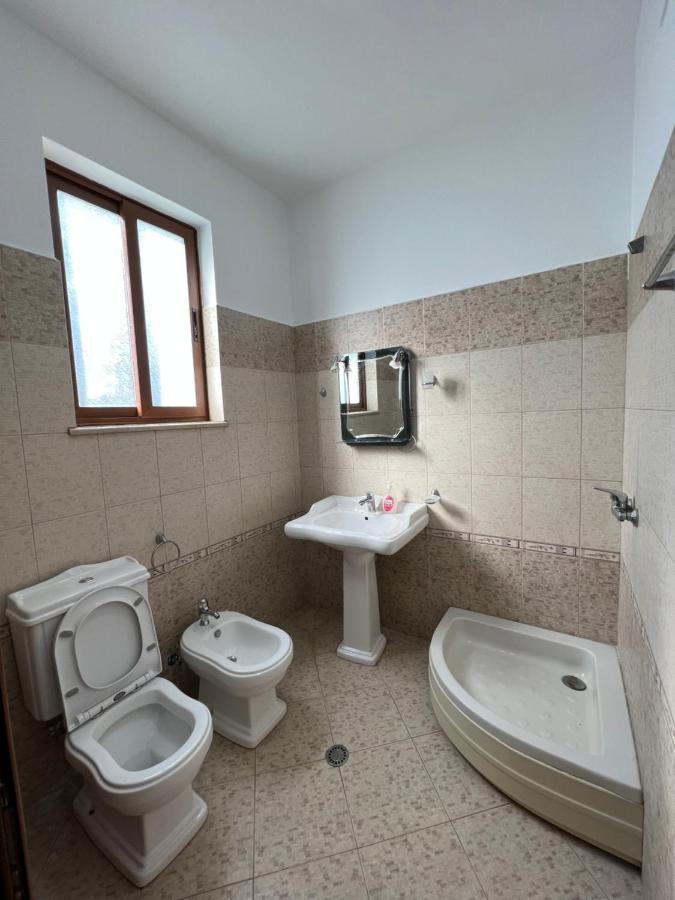Guest House Il Palazzo ドゥラス エクステリア 写真